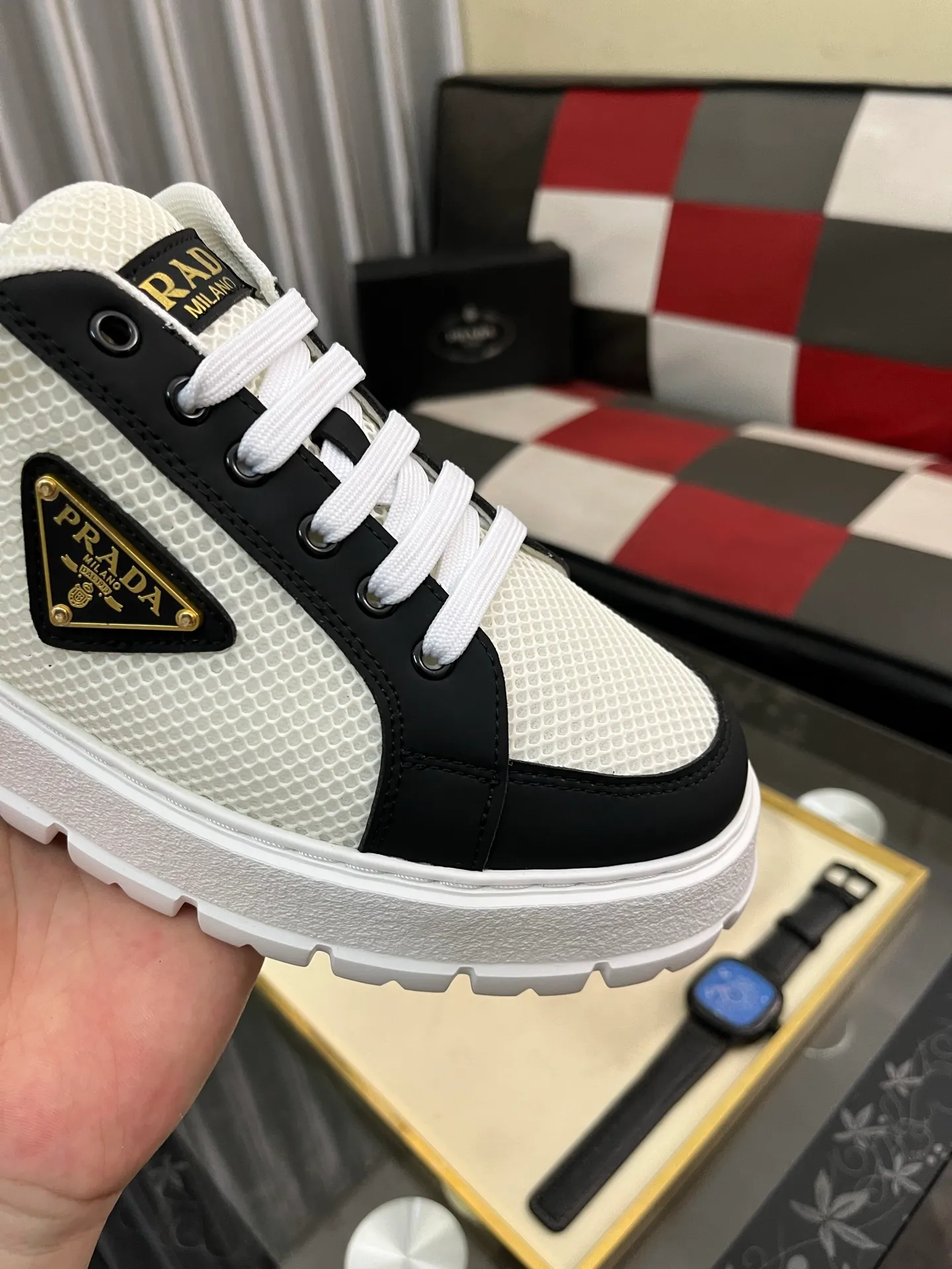 Men's Men's Shoes💰440⌚️⌚️《PRADA*》The latest and most popular casual shoes, top brand [seduce] luxury~purchasing agent, top~quality. [Strong] The upper is made of imported breathable special materials ➕ breathable feet (•) with fine workmanship. Original stylish and stylish soft rubber wear-resistant outsole, light and comfortable on the foot, size: 38-445️⃣colors available